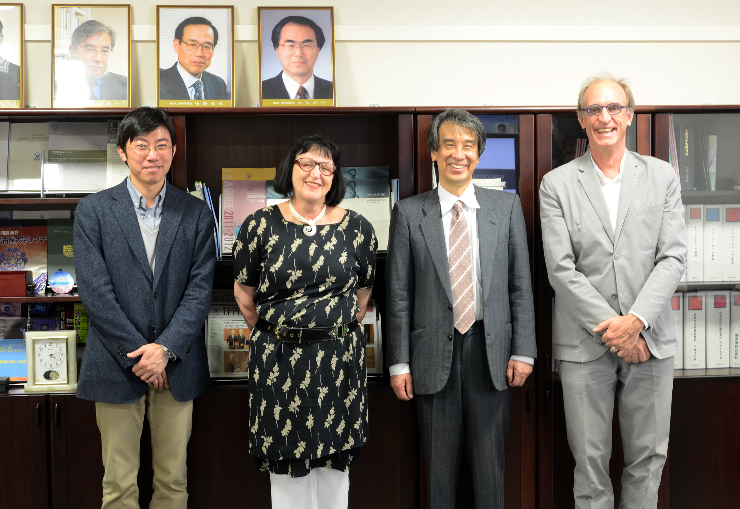 Dapeng Cai, Regina P. Markus, Takaho Ando and Martin Grossmann