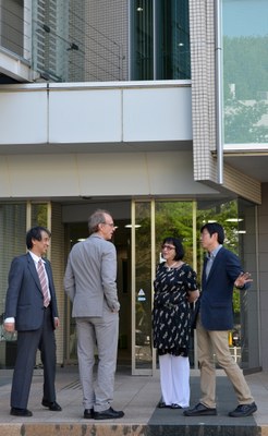 Takaho Ando, Martin Grossmann, Regina P. Markus and Dapeng Cai