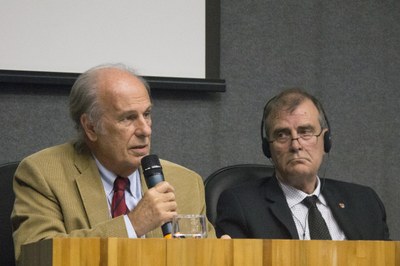 Luiz Bevilacqua and John Heath on the debate "The future of the universities" - April 24, 2015